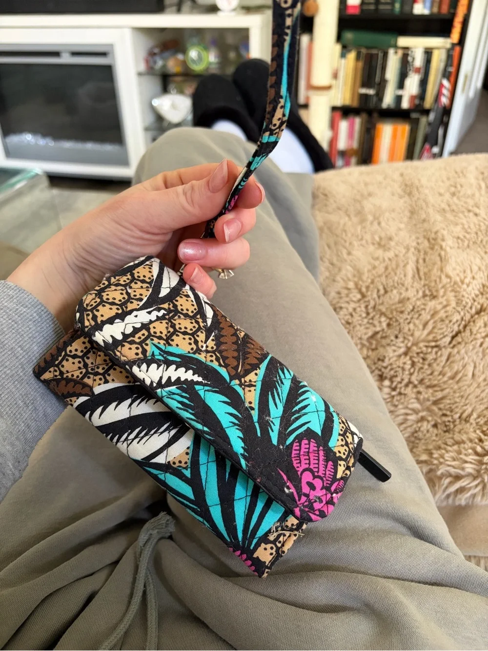 Vera Bradley Wristlet - Picture 2 of 5